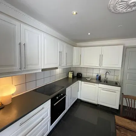 شقة Fully Furnished With Shared Kitchen And Bathroom 3 كوبنهاجن